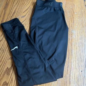 Black Nike legging